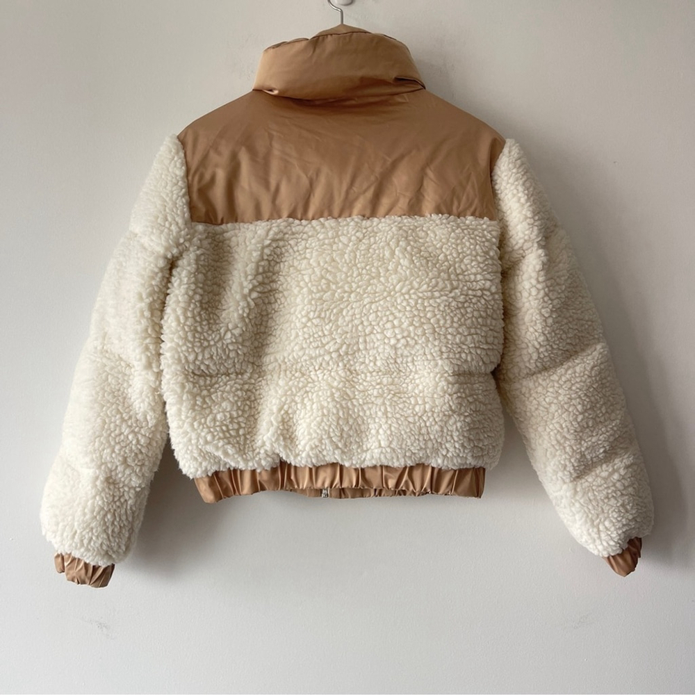 Abercrombie & Fitch Cream and Tan Sherpa Puffer Jacket mini XS ultra collection - Picture 4 of 11
